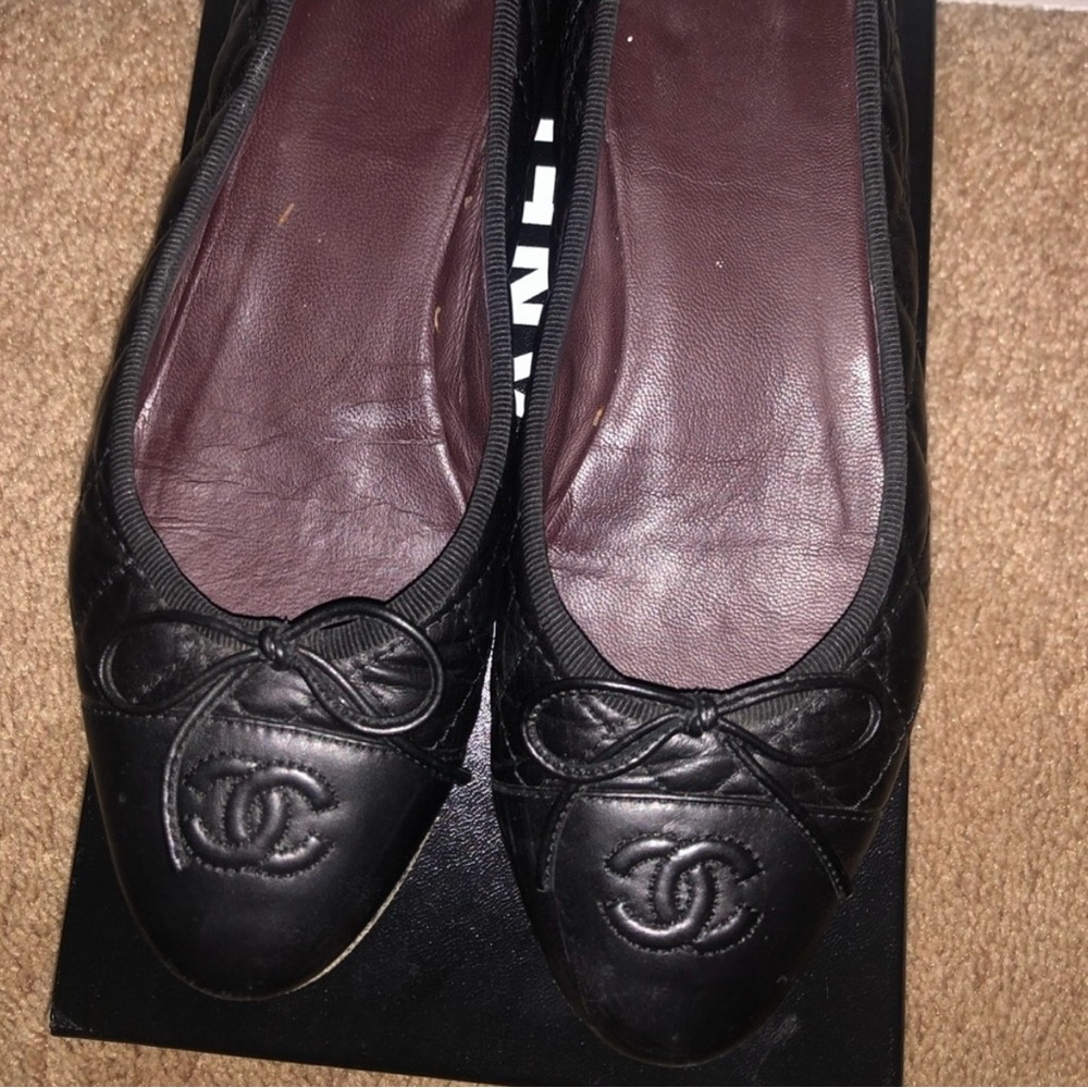 Chanel Black Quilted Ballet Flats